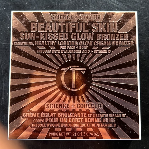 Charlotte Tilbury Beautiful Skin Sun-Kissed Glow Cream Bronzer 2 Medium 0.74 Oz - Picture 4 of 5